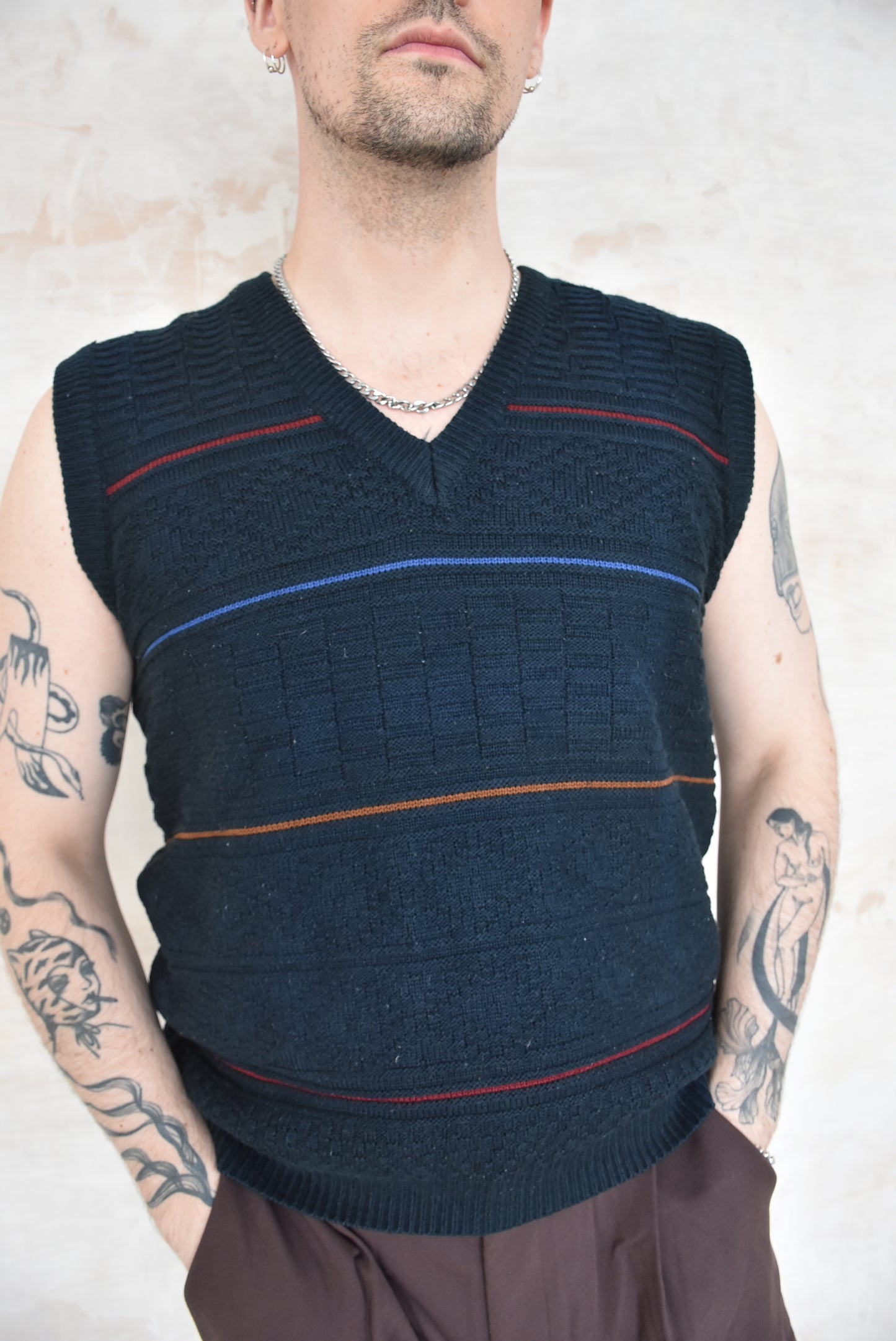 Vintage Knitwear V-neck in navy