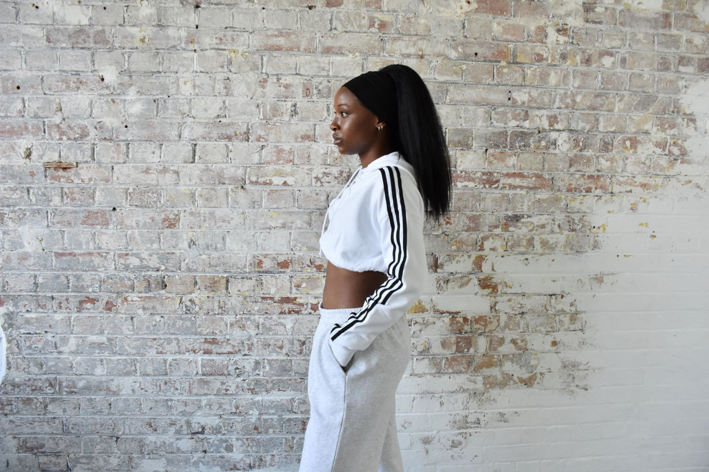 Vintage Cropped Adidas Sweatshirt in white