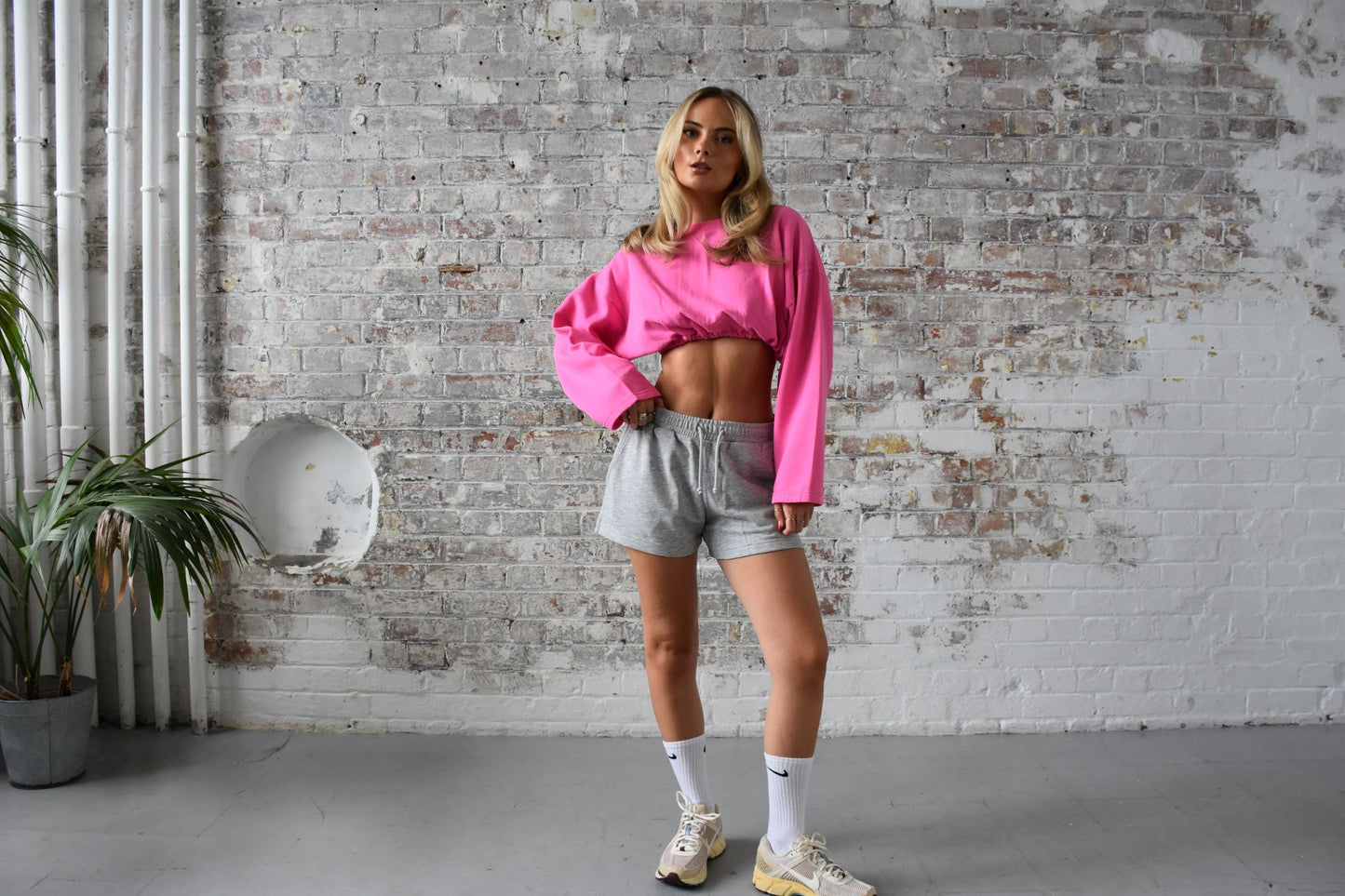 Vintage Reworked Cropped Sweatshirt in Pink