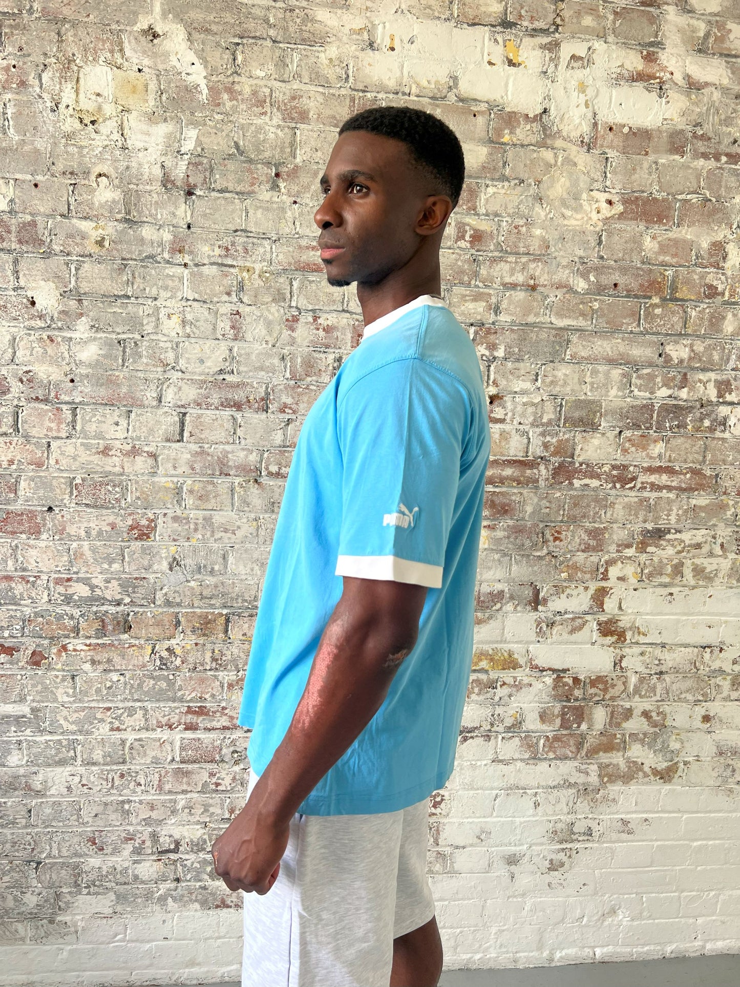 Vintage Puma T-shirt in baby blue